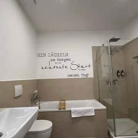 Neu! City-Loft-Apartment Im Goethe Palais I 5P I Lift I Parkplatz I Zentrum I Helios Aue  Exterior photo