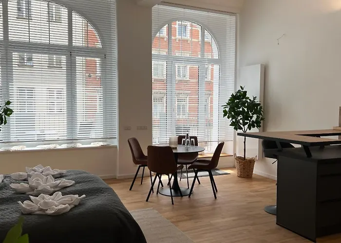Neu! City-Loft-Apartment Im Goethe Palais I 5P I Lift I Parkplatz I Zentrum I Helios