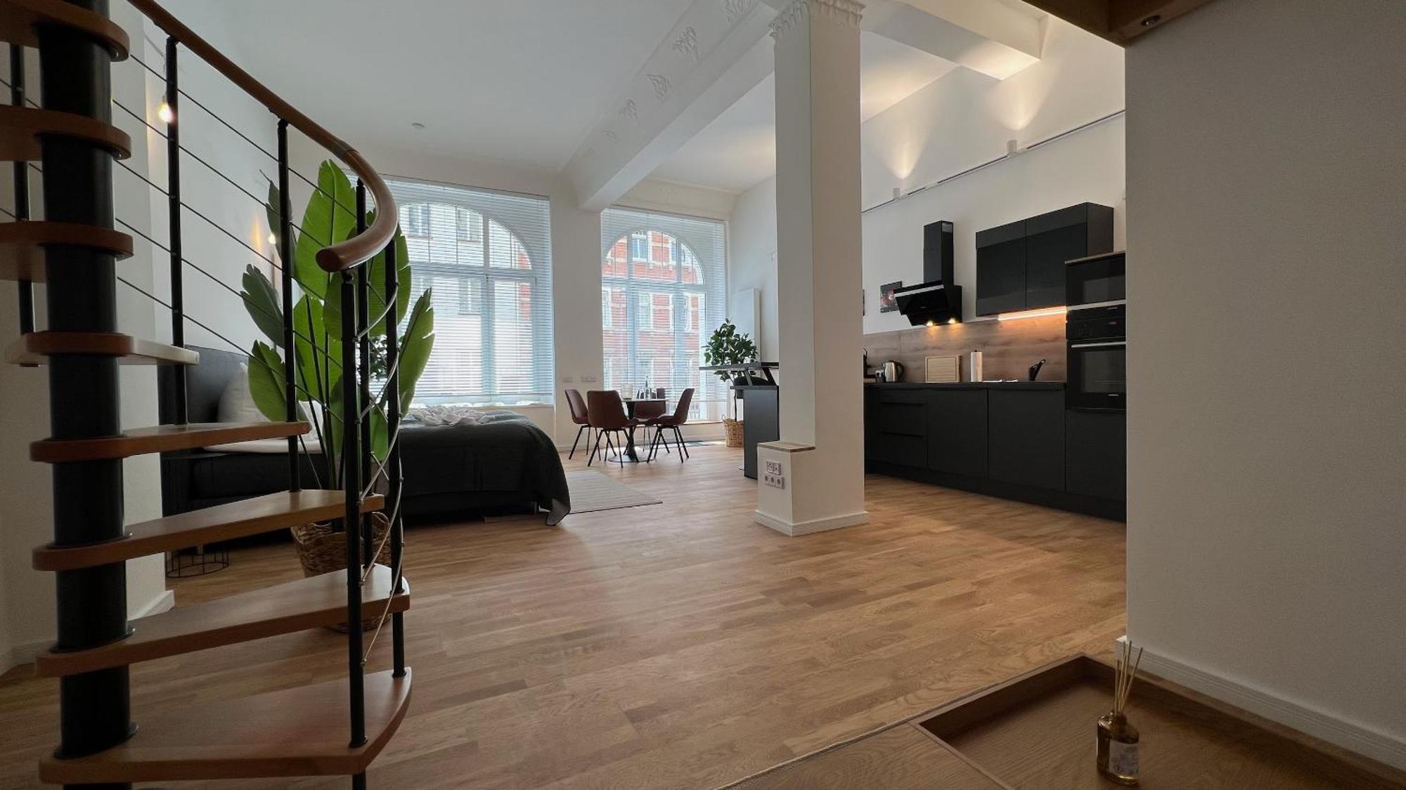 Apartment Neu! City-loft-apartment Im Goethe Palais I 5p I Lift I Parkplatz I Zentrum I Helios