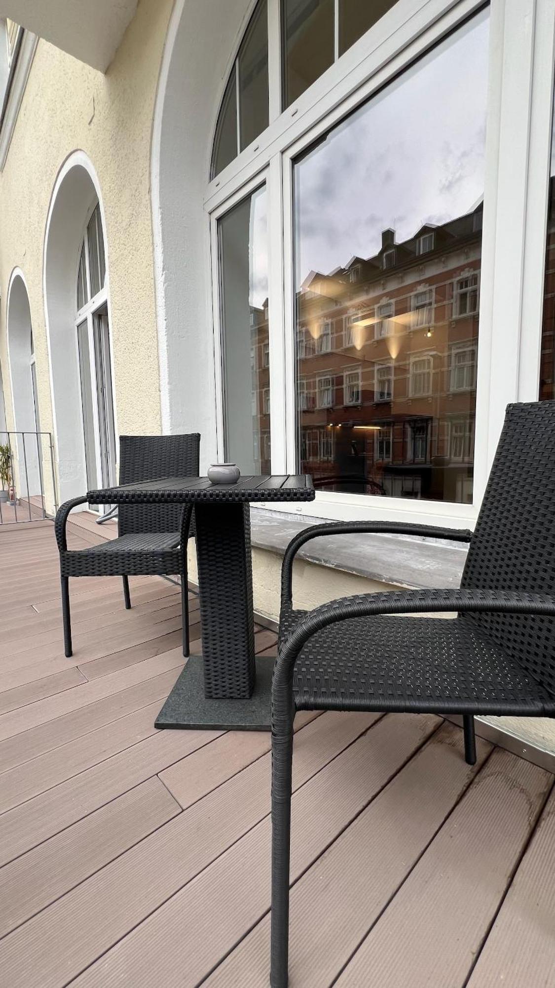 Neu! City-loft-apartment Im Goethe Palais I 5p I Lift I Parkplatz I Zentrum I Helios Apartment