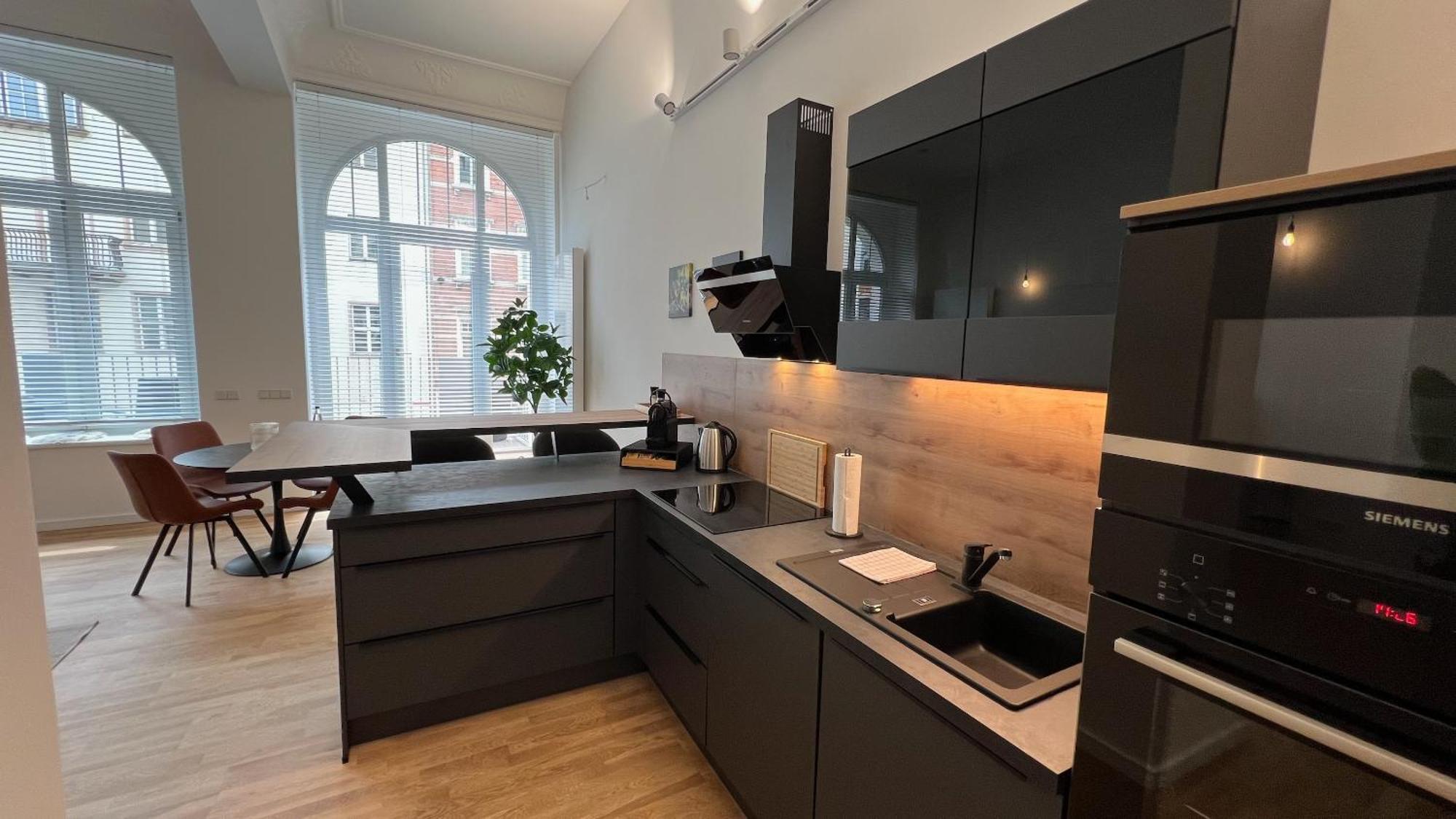 Apartment Neu! City-loft-apartment Im Goethe Palais I 5p I Lift I Parkplatz I Zentrum I Helios